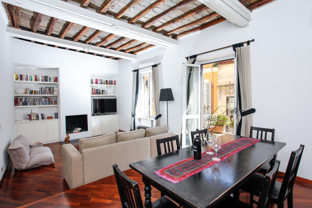 Pantheon Square Family Apartment Рим Экстерьер фото