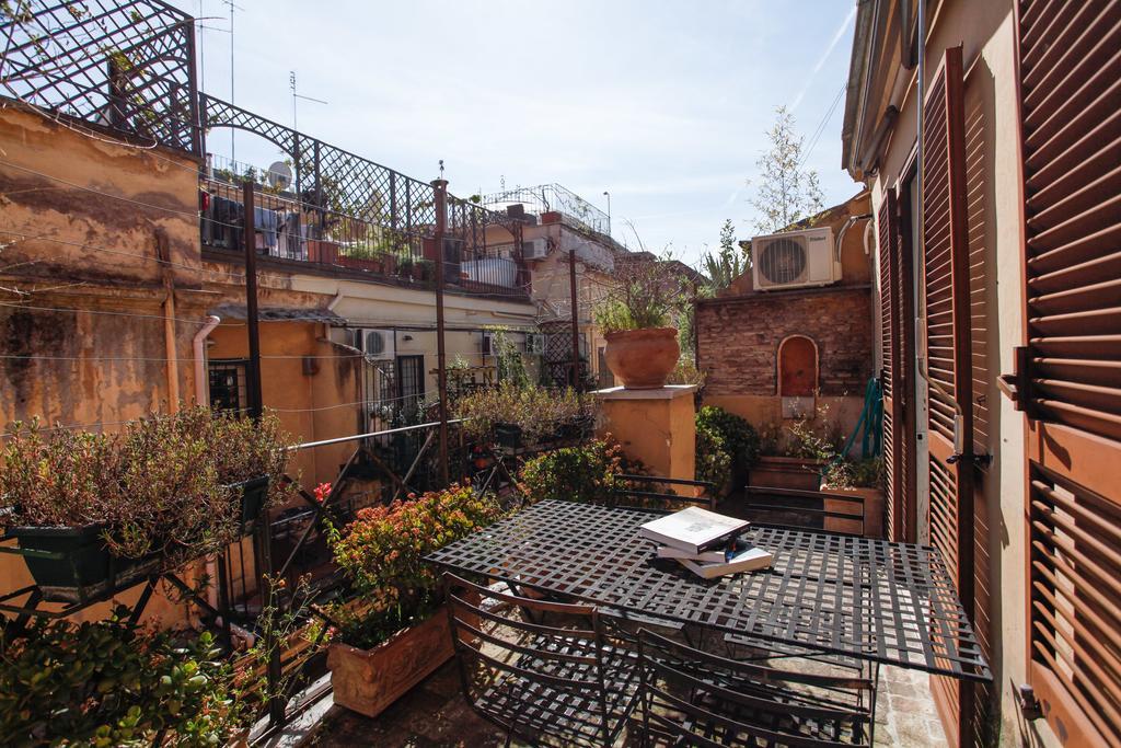 Pantheon Square Family Apartment Рим Экстерьер фото