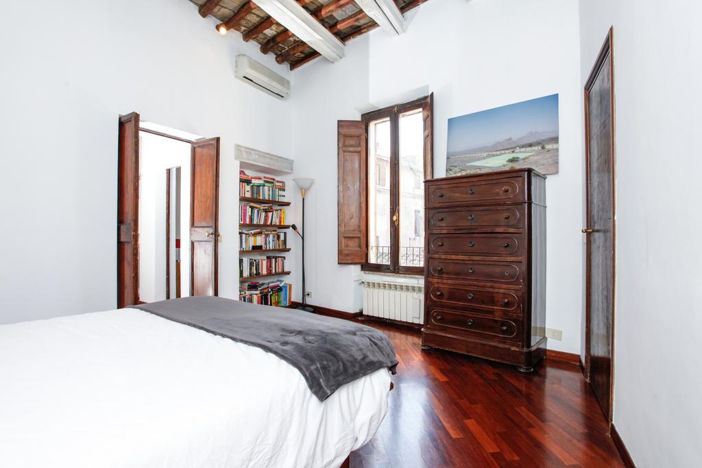 Pantheon Square Family Apartment Рим Экстерьер фото