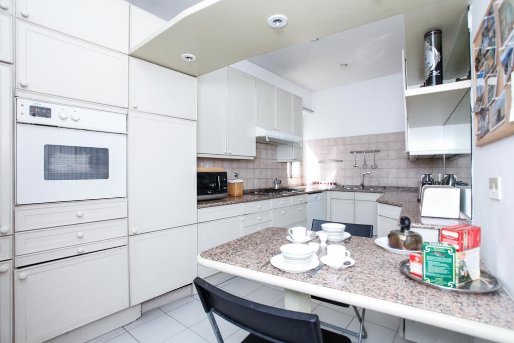 Pantheon Square Family Apartment Рим Экстерьер фото