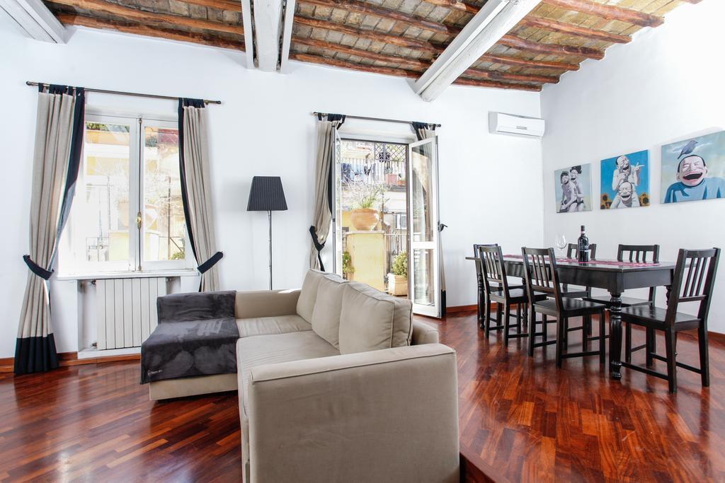 Pantheon Square Family Apartment Рим Экстерьер фото